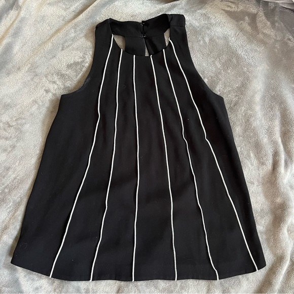 Ann Taylor black sleeveless blouse with white stripes Size Xs - Picture 1 of 6